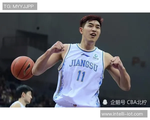 吴冠希在篮球赛场上的成长历程与未来发展潜力分析