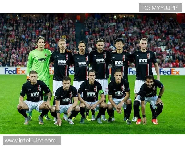 皇马与矿工首发阵容揭晓球迷期待精彩对决与战术较量 皇马与矿工首发阵容揭晓球迷期待精彩对决与战术较量