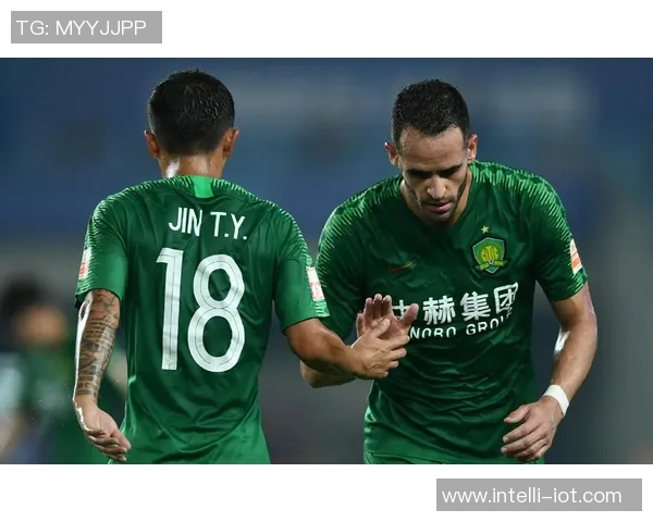 西西直播带你全程解读恒大对阵国安的精彩赛事瞬间与战术分析 西西直播带你全程解读恒大对阵国安的精彩赛事瞬间与战术分析