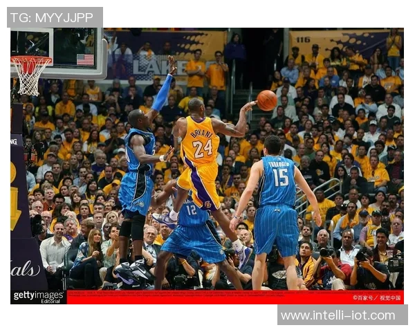 夏季联赛精彩对决湖人队与公牛队的巅峰之战回顾与分析